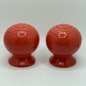 Fiesta Ware Persimmon 2003 Salt & Pepper Shakers Round With Stoppers VGUC